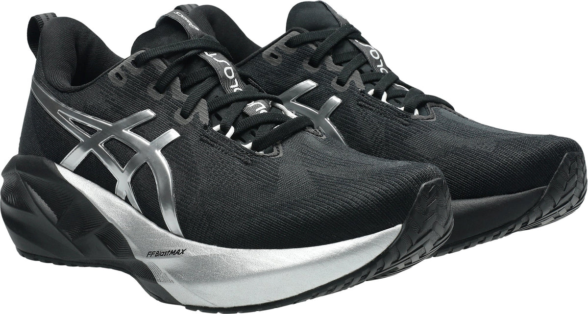 Women's NovaBlast 5 Road Running Shoes - Black